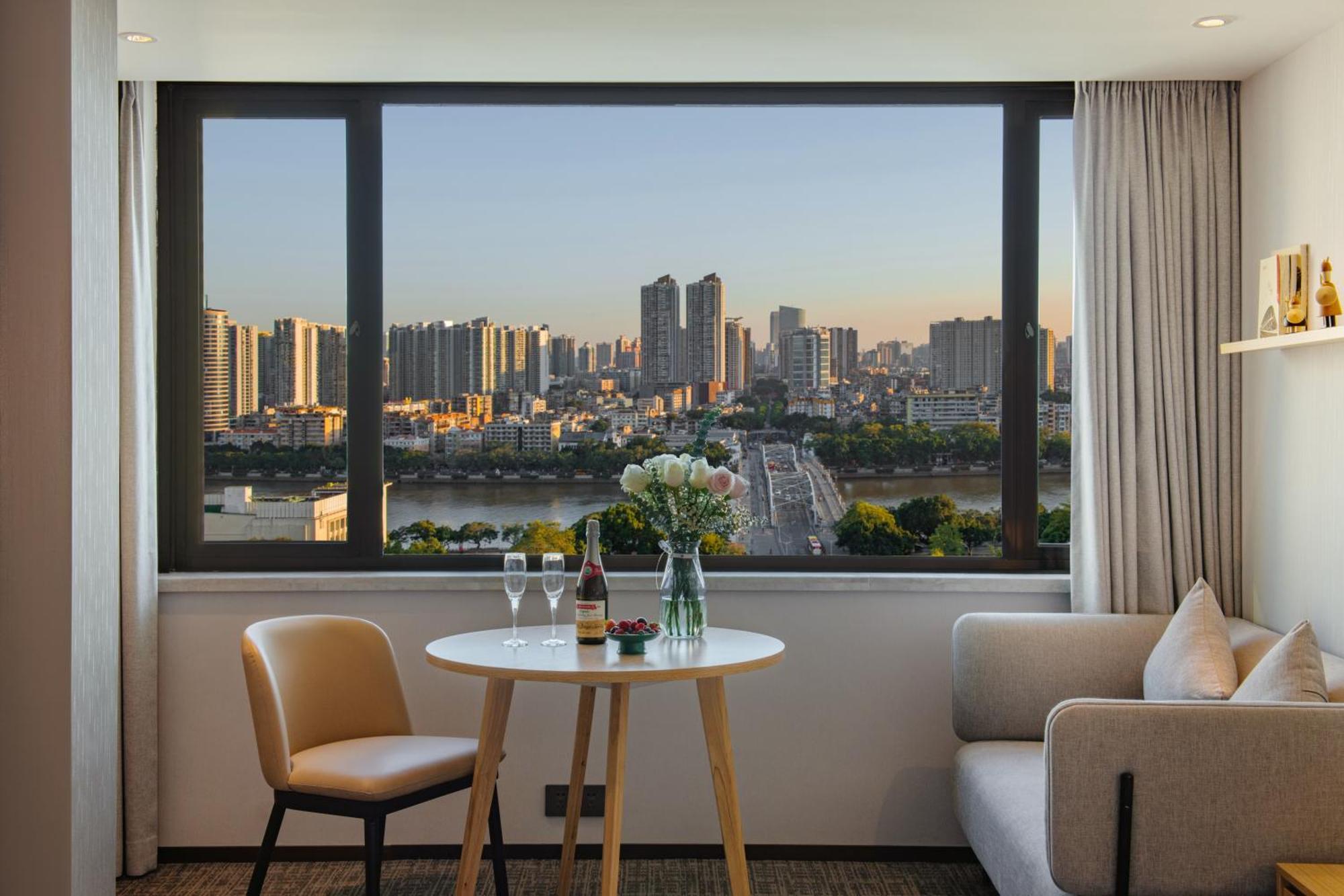 Guangzhou Hotel - Free Shuttle Bus To Exhibition Center During Canton Fair Period Екстер'єр фото